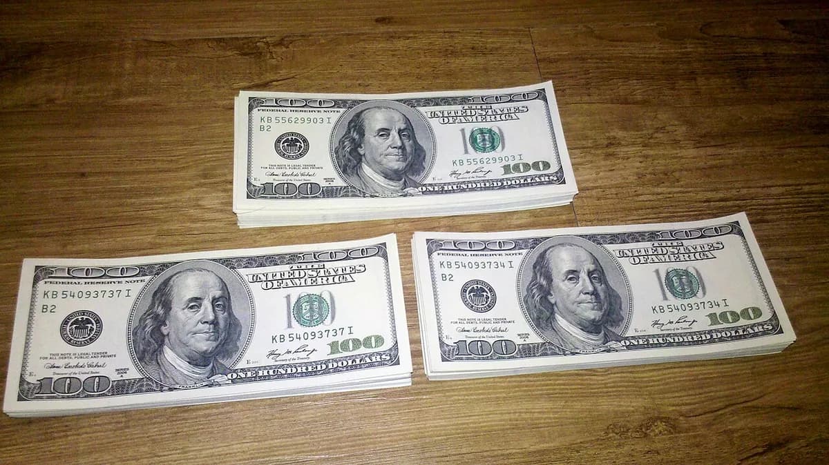 Средняя цена нового авто в США держится около 50 тыс. долларов